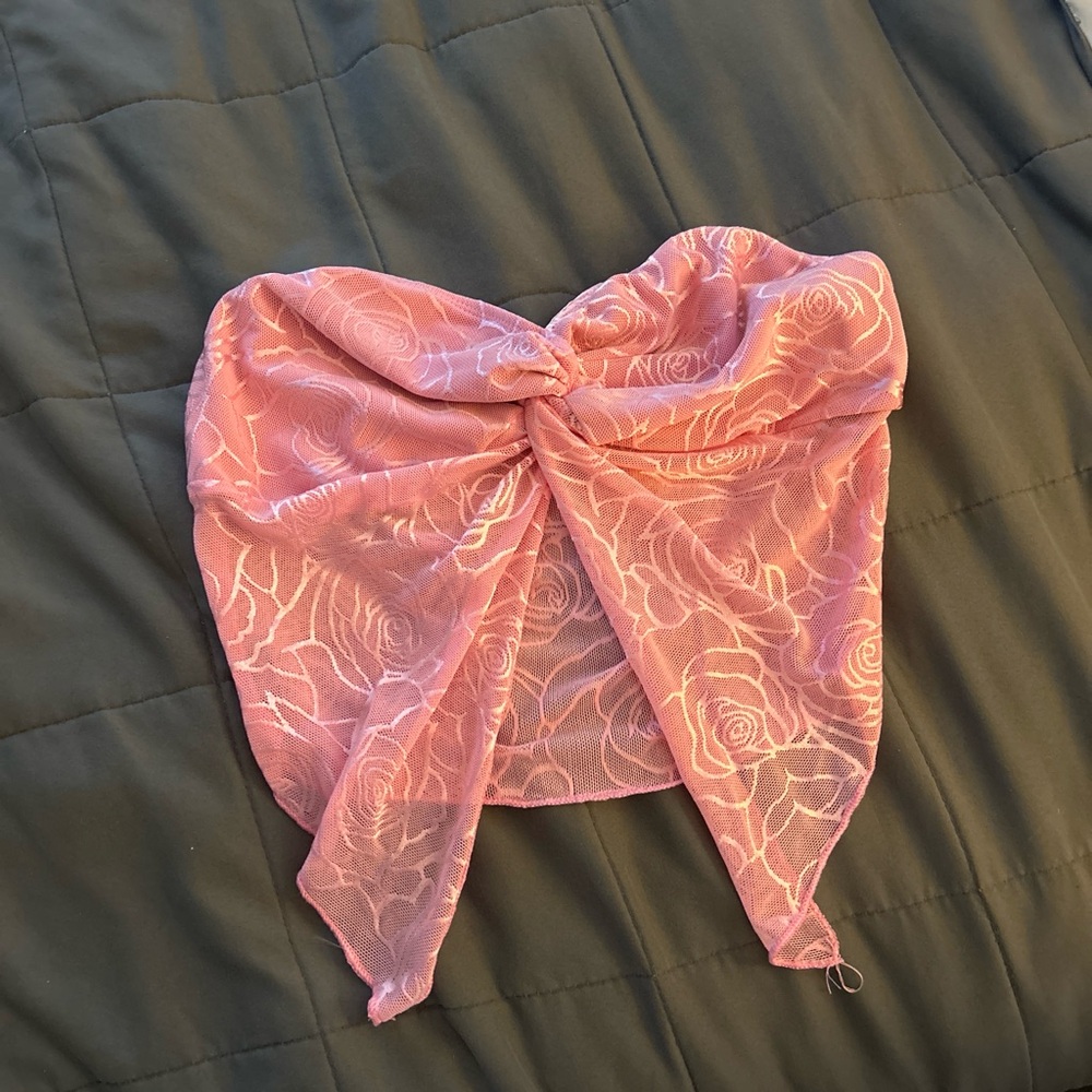 SHEIN Pink Floral Crop Top